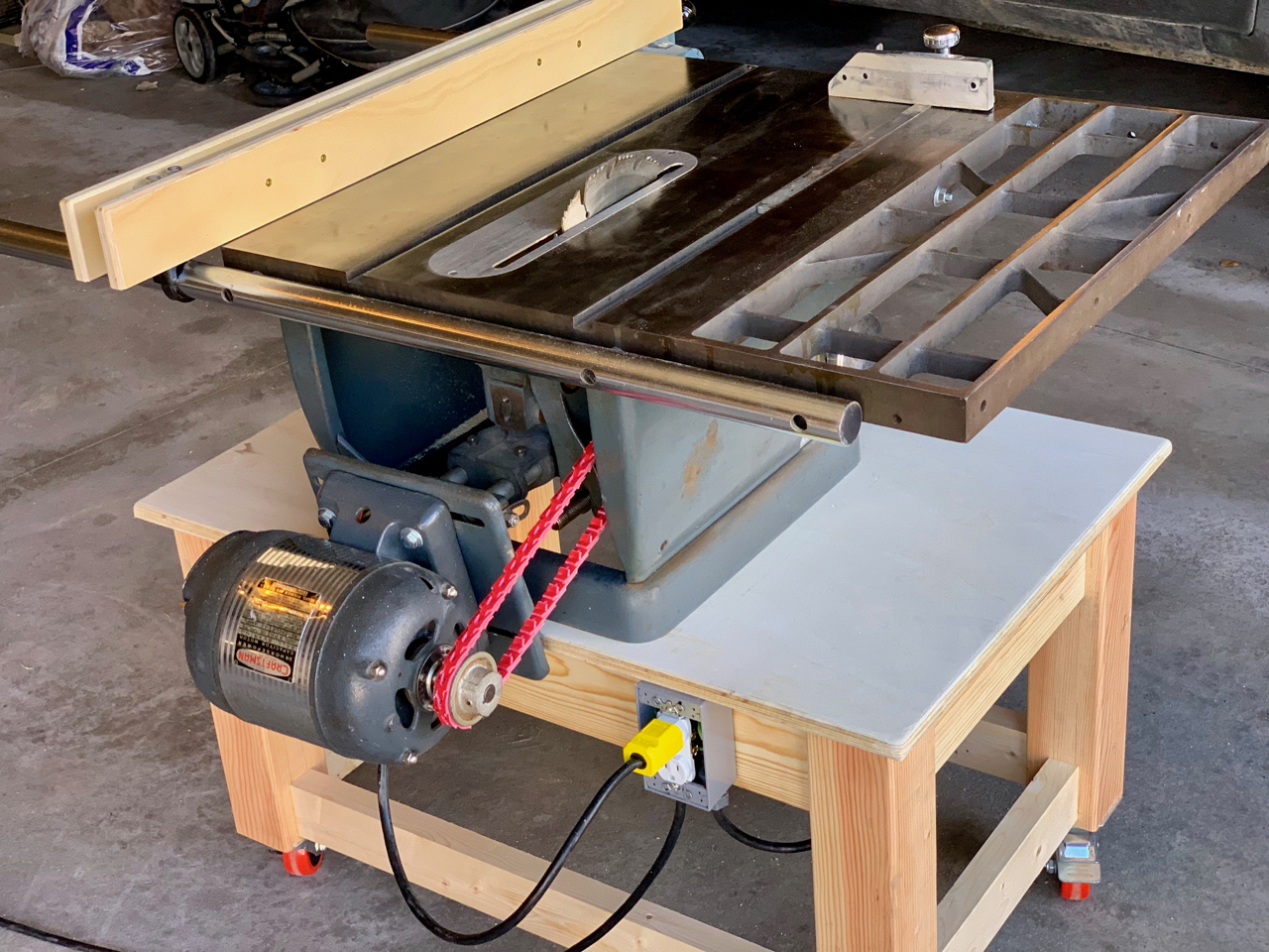 Adding Dust Collection to My Vintage Craftsman Table Saw White Lab